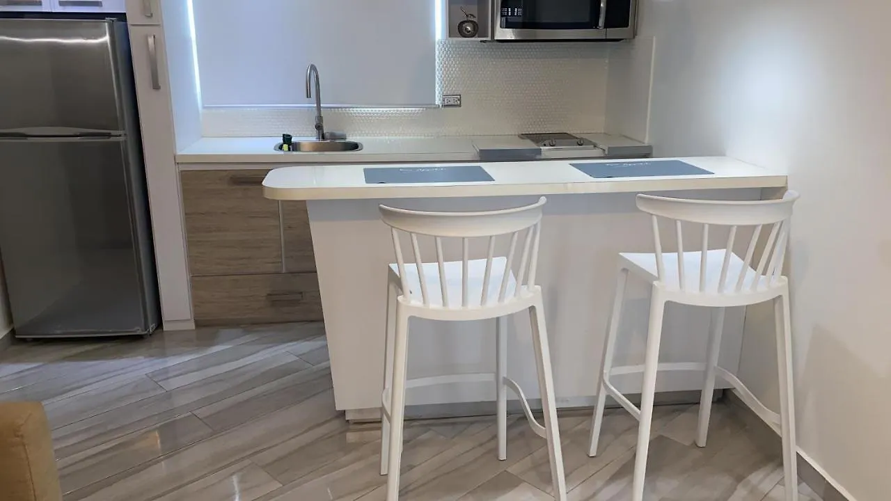 Apartment Walk To The Beach 2Min, Cozy, Boutique, Pool, Palmeras Del Mar Isabela
